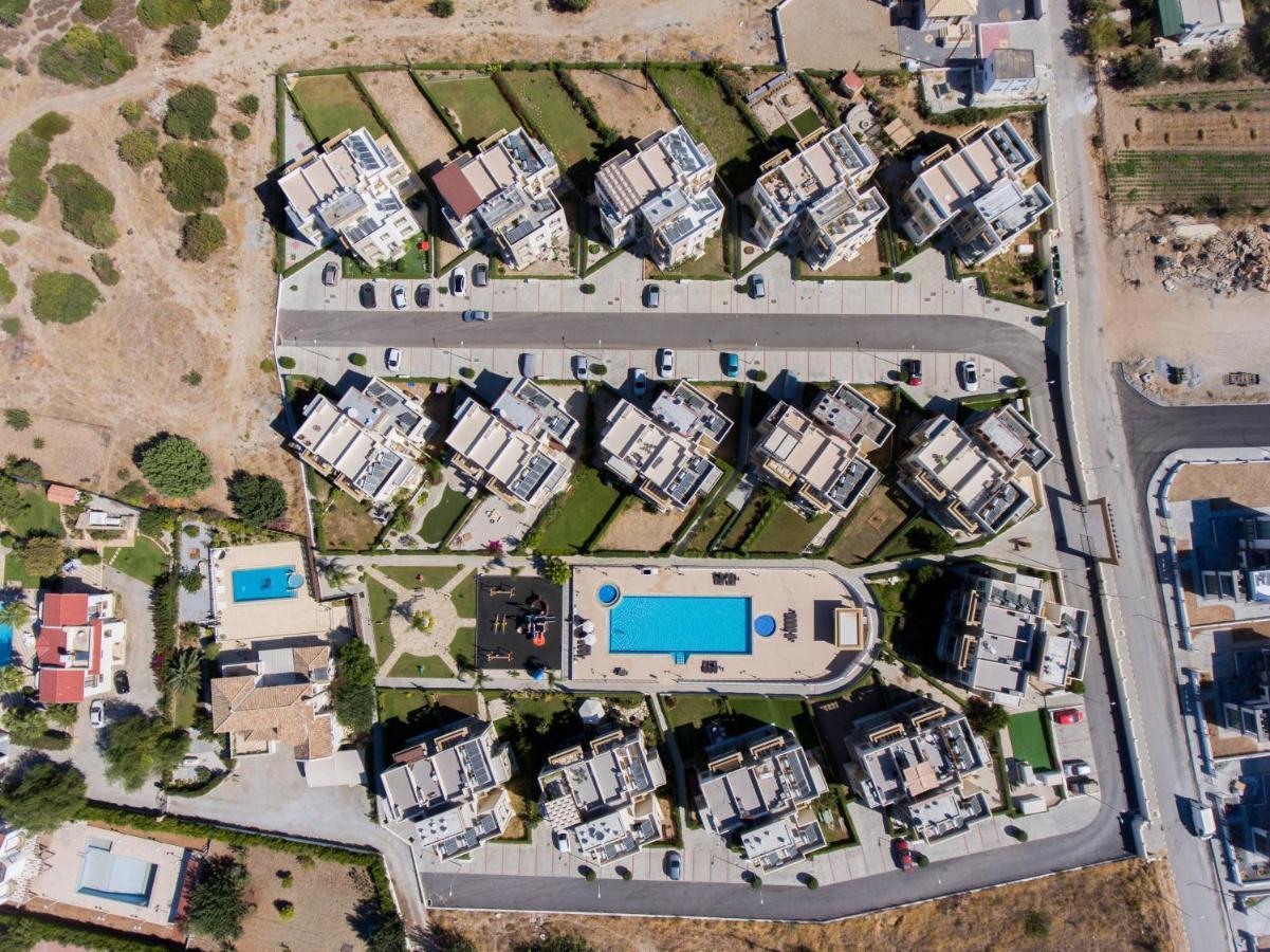 Spacious Two-Bedroom Apartment In Amazing Residence Escape Homes Kyrenia  Bagian luar foto