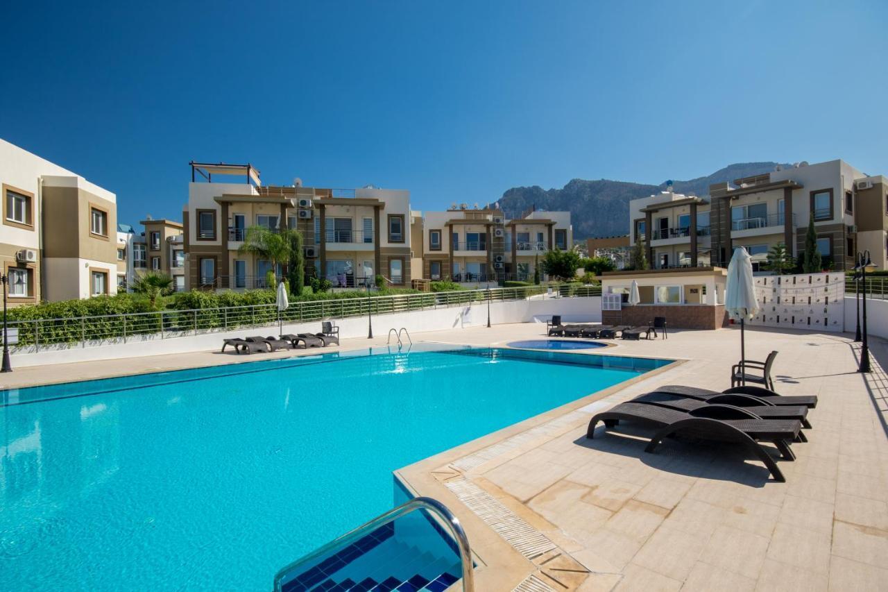 Spacious Two-Bedroom Apartment In Amazing Residence Escape Homes Kyrenia  Bagian luar foto
