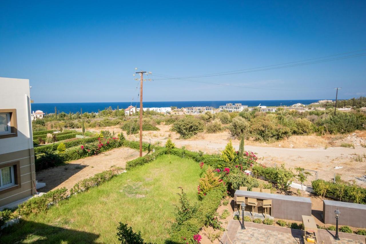 Spacious Two-Bedroom Apartment In Amazing Residence Escape Homes Kyrenia  Bagian luar foto
