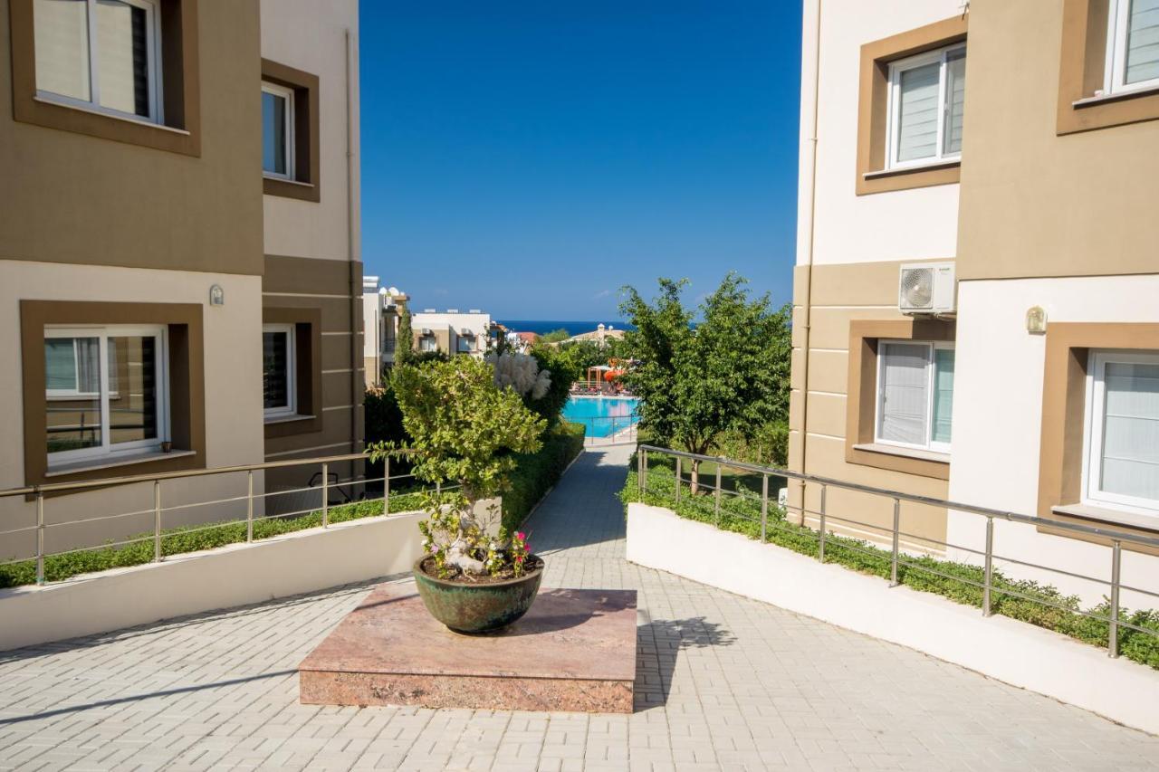 Spacious Two-Bedroom Apartment In Amazing Residence Escape Homes Kyrenia  Bagian luar foto