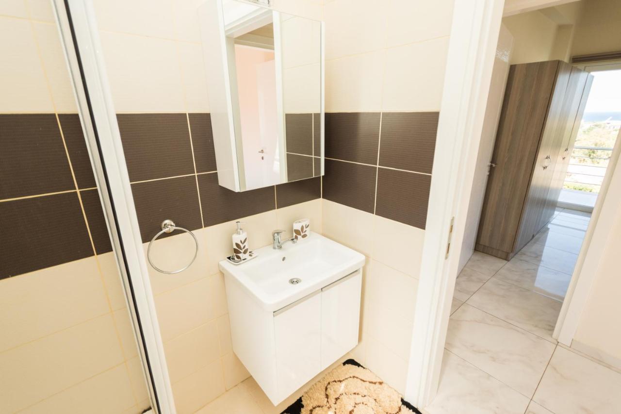 Spacious Two-Bedroom Apartment In Amazing Residence Escape Homes Kyrenia  Bagian luar foto